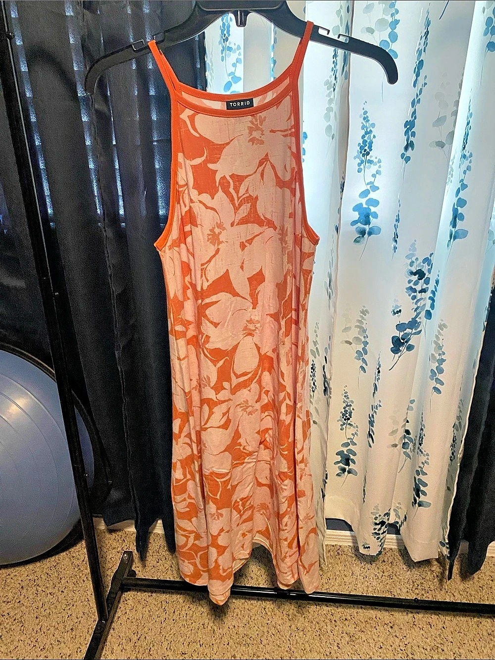 Torrid Floral Maxi Dress in Orange & Pink Size 00 Like New